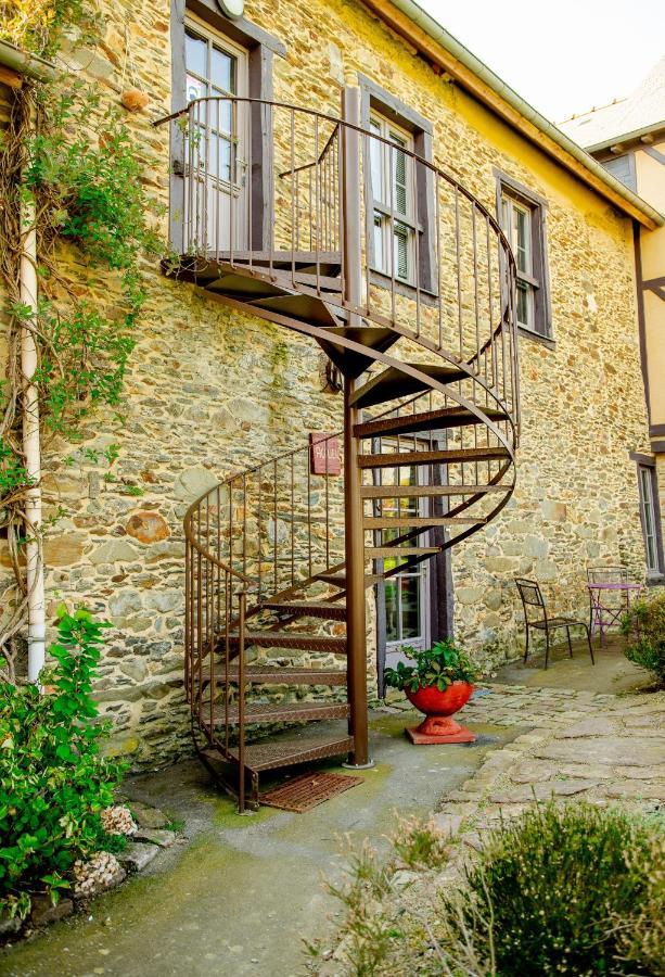 Appart' D'Hotes , Ch Et Gite Au Manoir De La Haute Pilais Chantepie Exterior photo